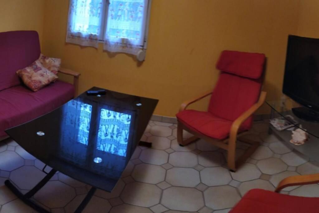 Chez Fabienne T3 Appartement Le Breuil-sur-Couze Buitenkant foto