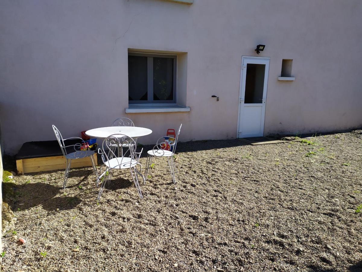 Chez Fabienne T3 Appartement Le Breuil-sur-Couze Buitenkant foto